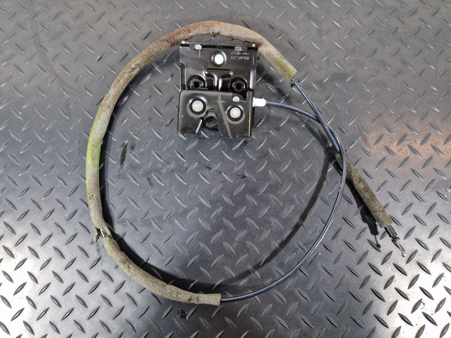 12-17 AUDI S5 CONVERTIBLE REAR LEFT SIDE SEAT RELEASE LOCK & CABLE 8F0885297
