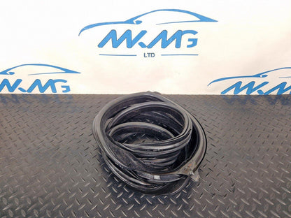 11-18 BMW 6 SERIES F06 REAR RIGHT DOOR GASKET SEAL RUBBER 7275316