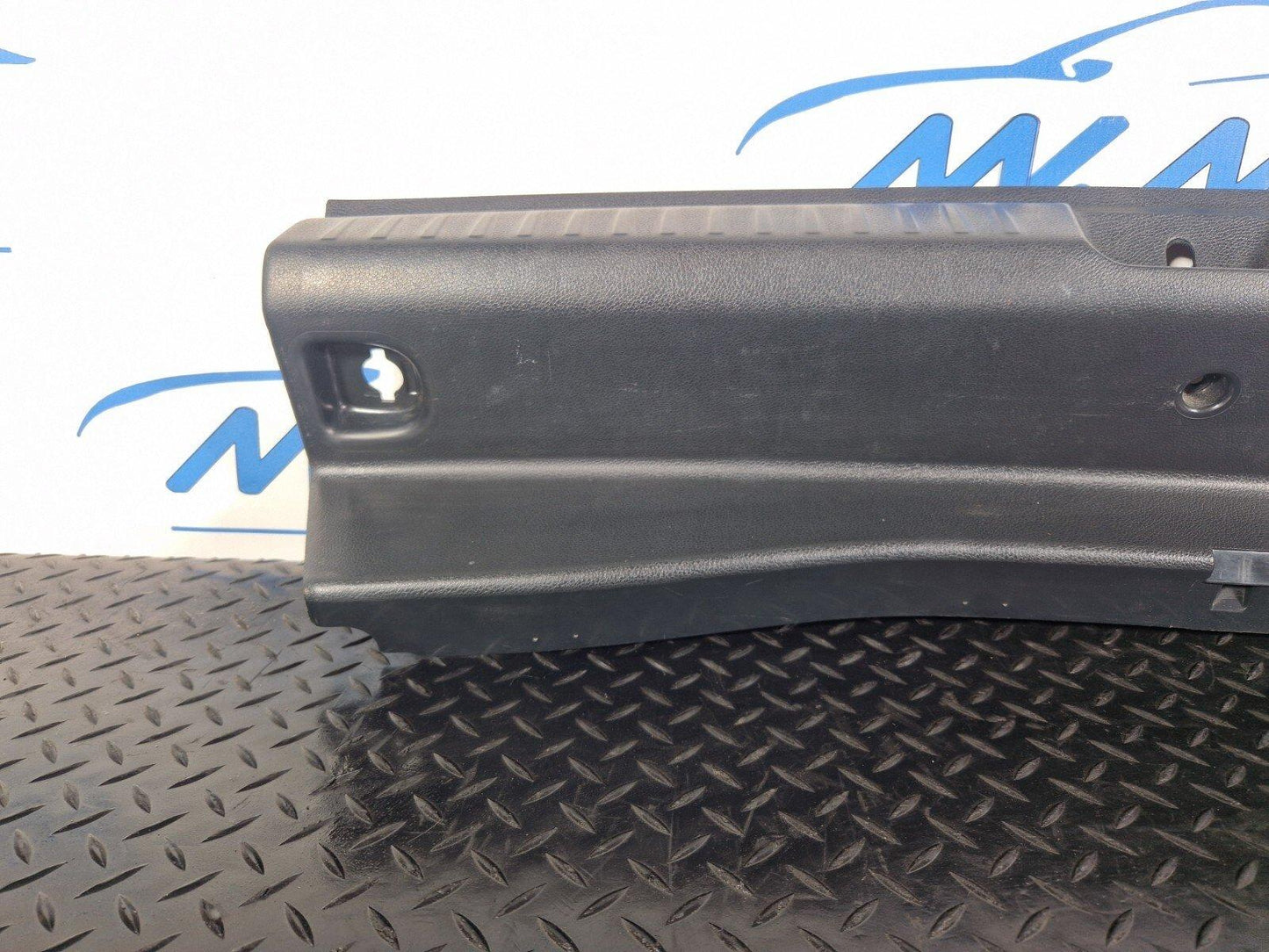 14-20 MERCEDES BENZ GLA X156  BOOT LOCK TRIM COVER SILL PANEL A1566900041