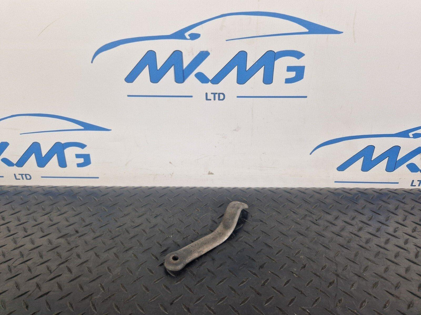 14-21 MERCEDES BENZ C300h W205 TURBO SUPPORT BRACKET A6510962840