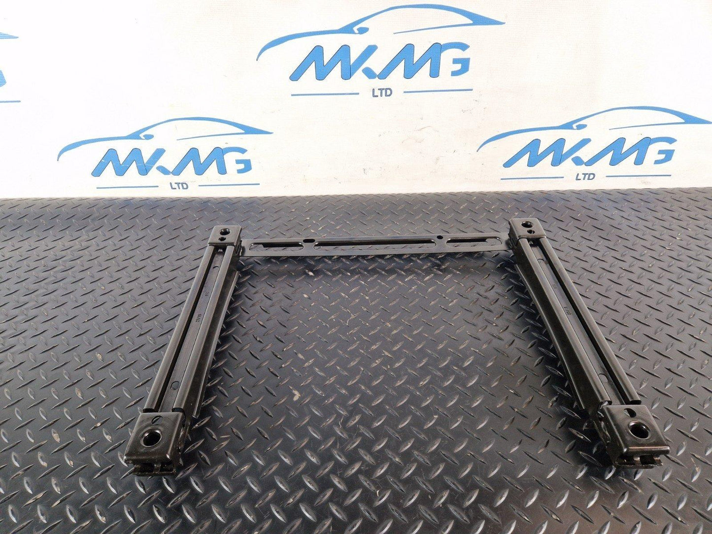 16-20 AUDI Q7 4M GENUINE FRONT SEAT FRAME BRACKET FITS LEFT & RIGHT 4M0881677A