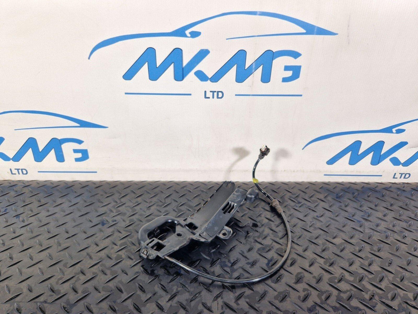 19-ON MERCEDES BENZ B CLASS W247 GENUINE FRONT LEFT ABS SPEED SENSOR A2475460300