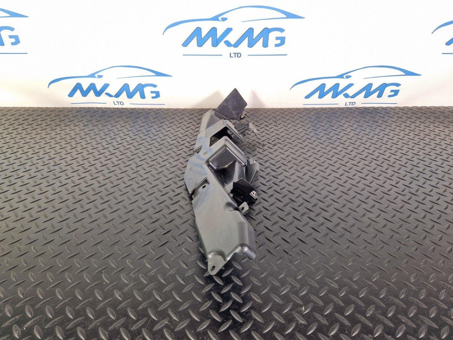 10-13 BMW X5 E70 LCI GENUINE N/S LEFT SIDE STEERING GEAR COVER TRIM 7160239