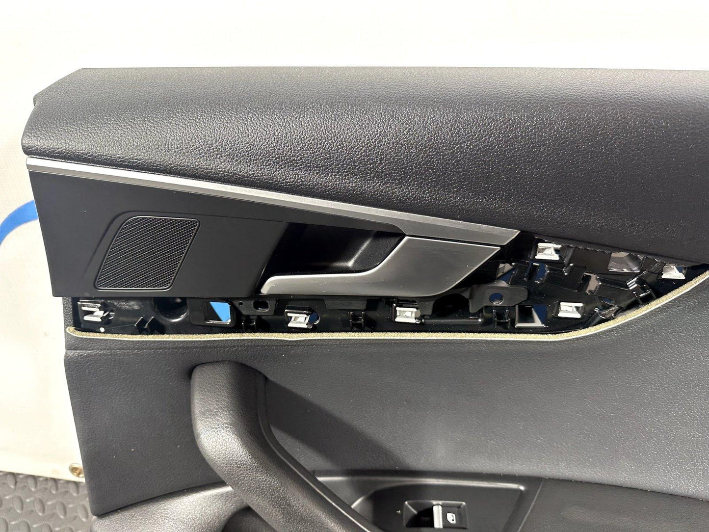 16-19 AUDI A4 B9 AVANT/ESTATE GENUINE REAR DRIVER SIDE LEATHER DOOR CARD BLACK