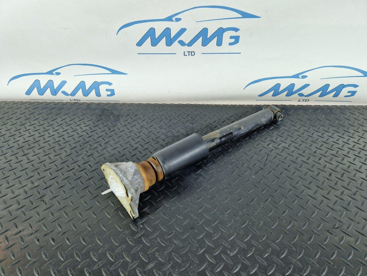 14-16 BMW 2 SERIES F22 GENUINE REAR RIGHT & LEFT SHOCK ABSORBER 6880946 6857730