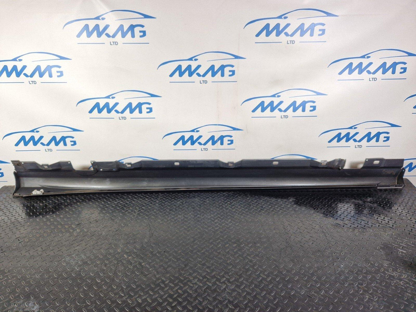 19-ON MERCEDES BENZ B CLASS W247 DRIVERS SIDE MOULDING A1776904601