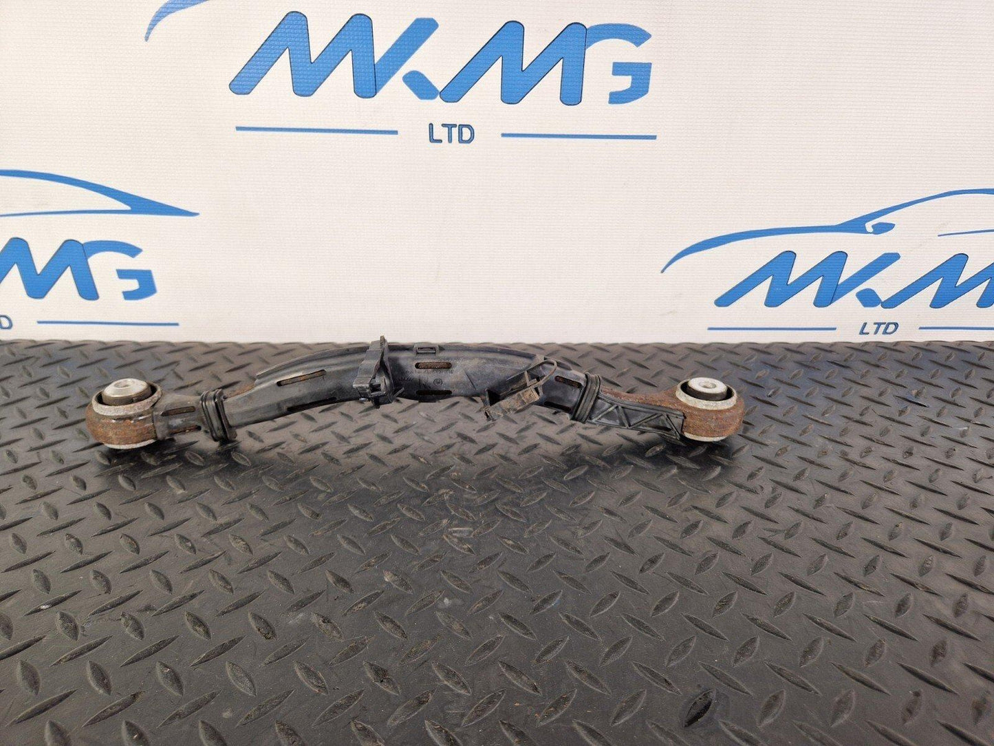 11-19 MERCEDES BENZ ML W166 GENUINE REAR RIGHT CONTROL ARM A1664230823