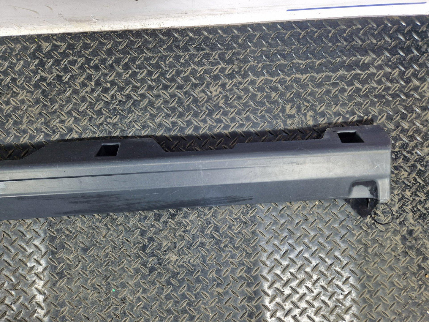 Land Rover Discovery Sport Side Skirt Sill Right Side Genuine FK7210154AD