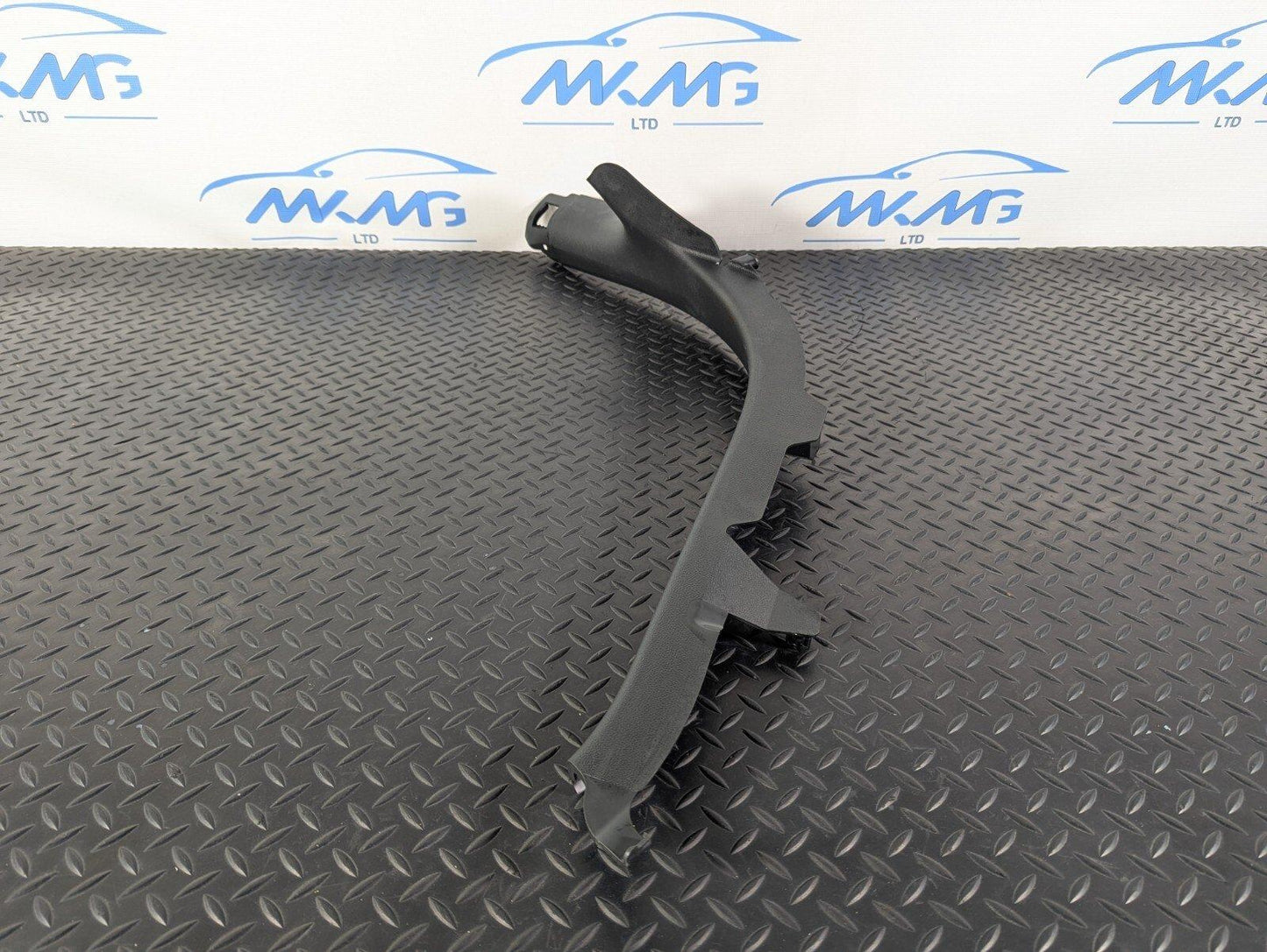 12-18 AUDI A6 C7 GENUINE REAR LEFT LOWER C PILLAR TRIM BLACK 4G0867767A