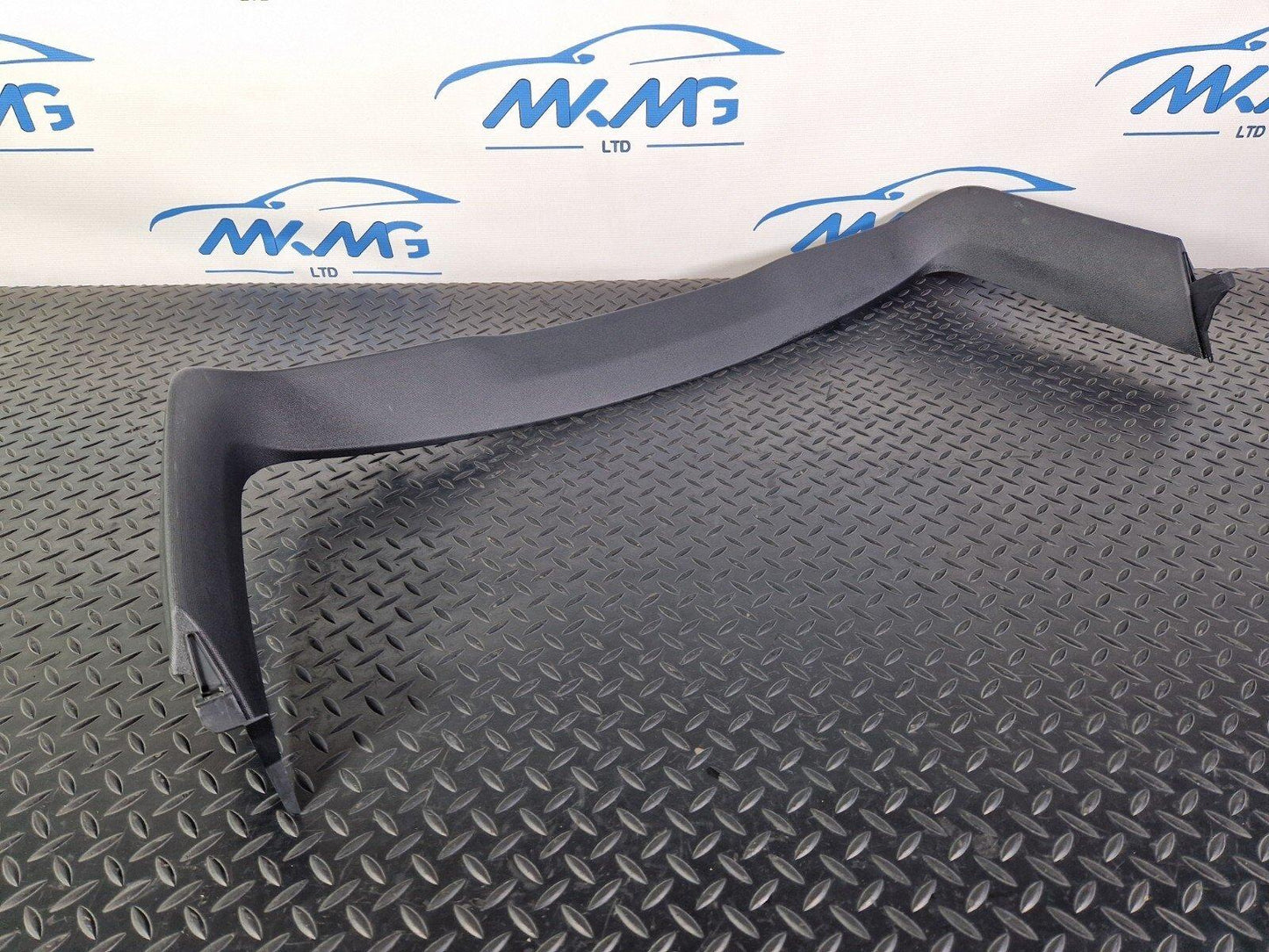 14-21 MERCEDES BENZ C300h W205 TAILGATE PANEL TRIM COVER A2057401500