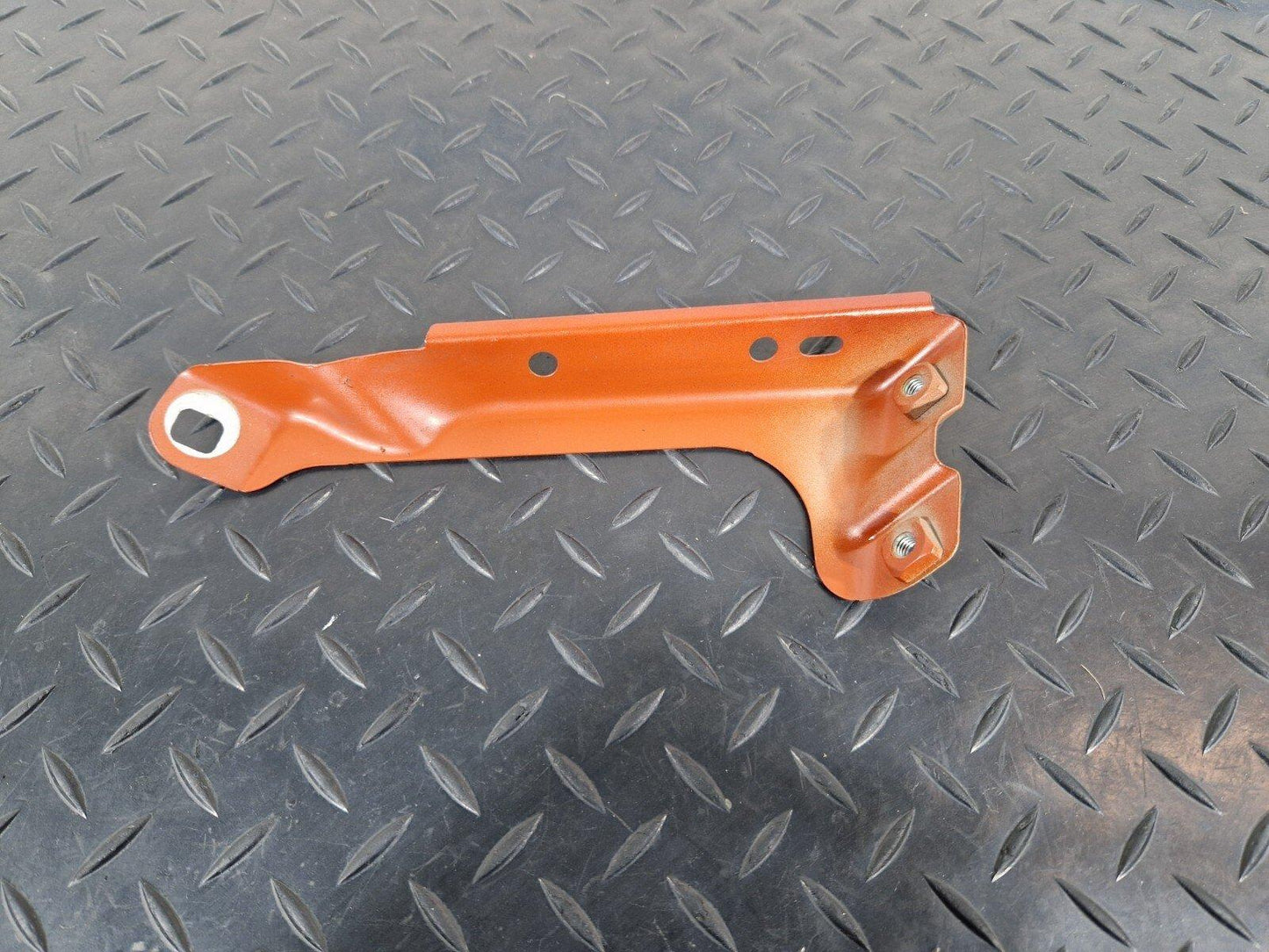 BMW 2 SERIES GRAN TOURER F45 F46 FRONT RIGHT FENDER SUPPORT BRACKET 7297202