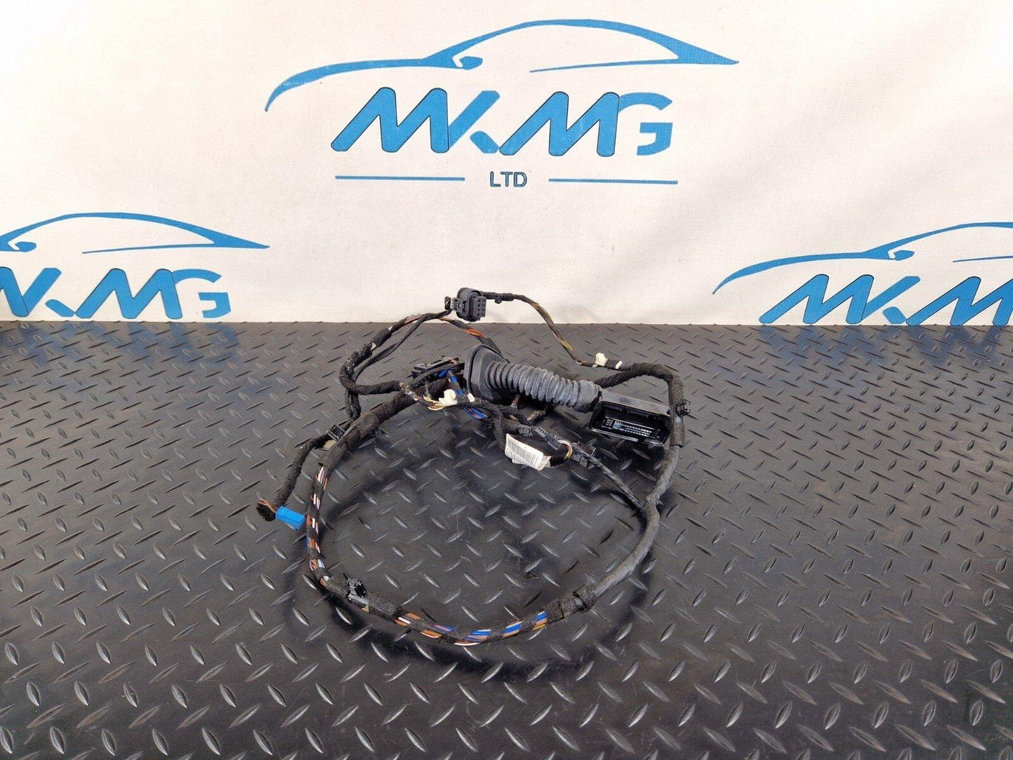 16-22 BMW X1 F48 GENUINE OEM REAR DOOR WIRING LOOM 6812216 6812218