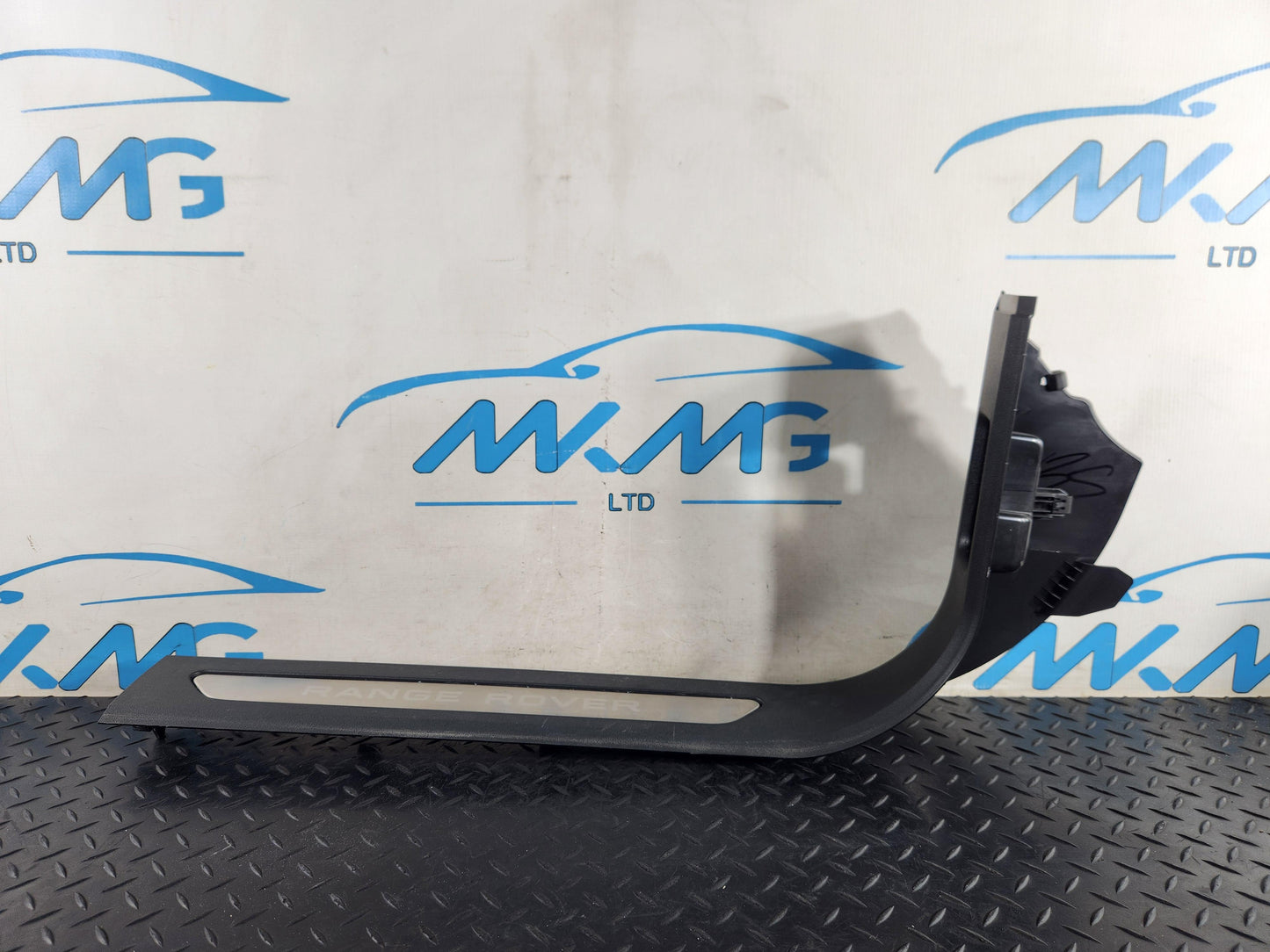 Range Rover Evoque L551 SUV Right Side Front Door Sill Trim K8D2-02348-BE8PVJ