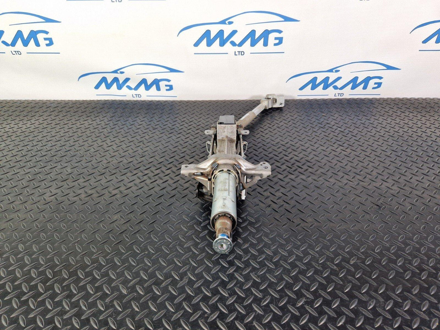 18-ON MERCEDES BENZ A CLASS W177 STEERING COLUMN LOWER & JOINT A2474608900