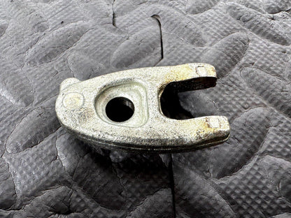 12-18 MERCEDES A B CLASS W176 W246 GENUINE INJECTOR CLAMP X4