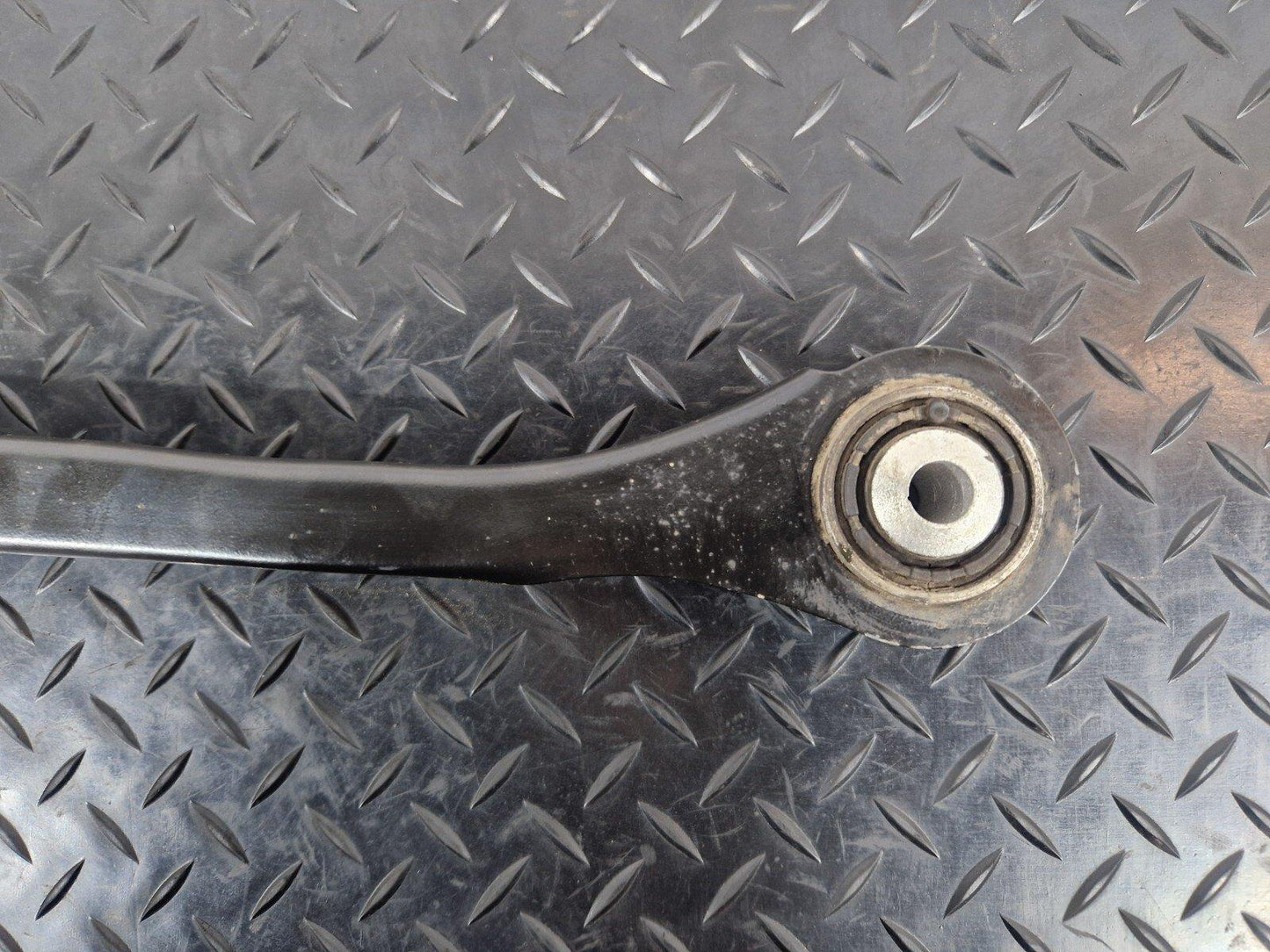 16-19 AUDI A4 B9 AVANT GENUINE REAR LEFT OR RIGHT SIDE CONTROL ARM 8W0501531D