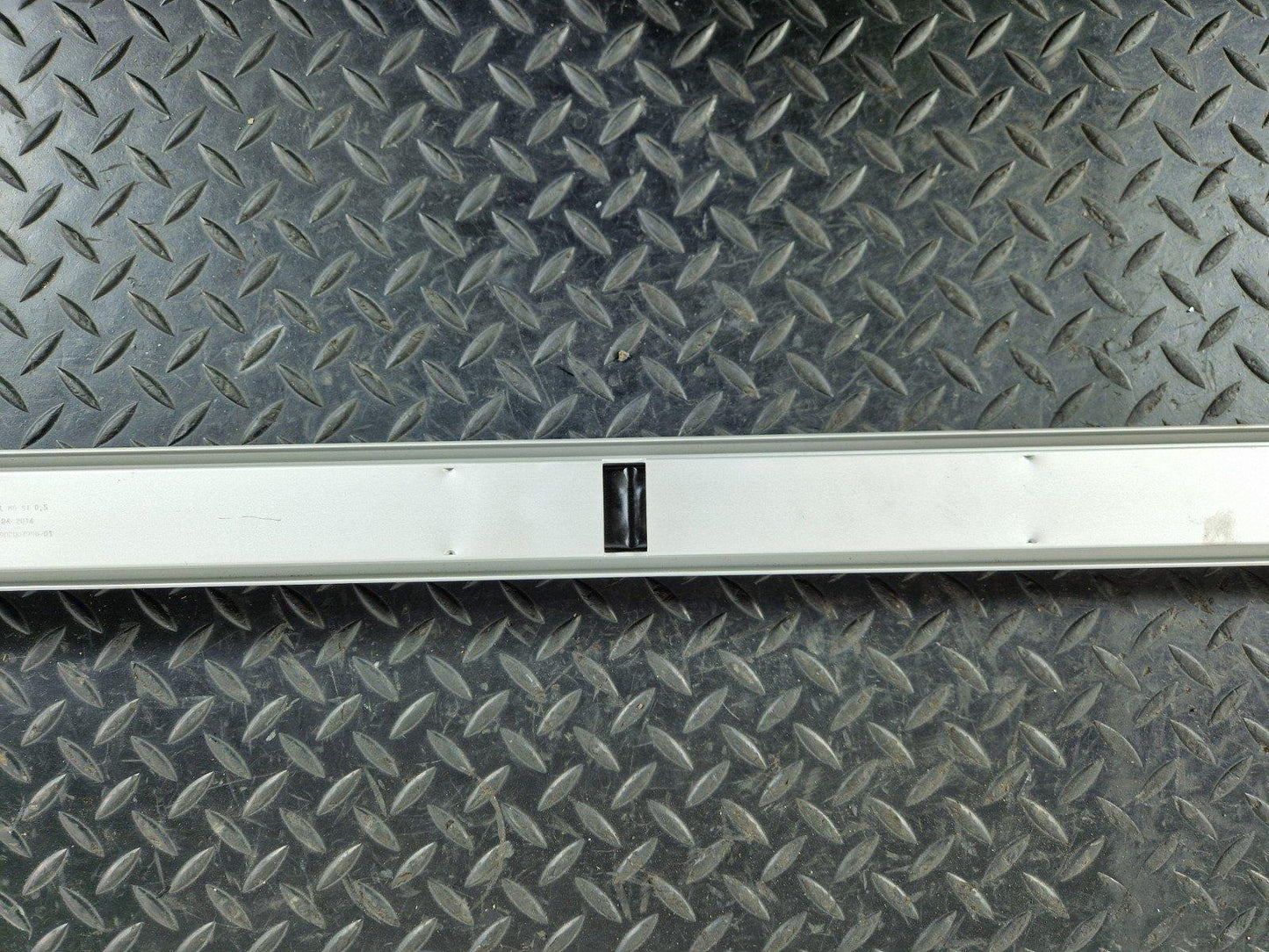 12-18 AUDI A6 C7 GENUINE LEFT N/S BOOT LUGGAGE COMPARTMENT MOUNT RAIL 4G9863555A