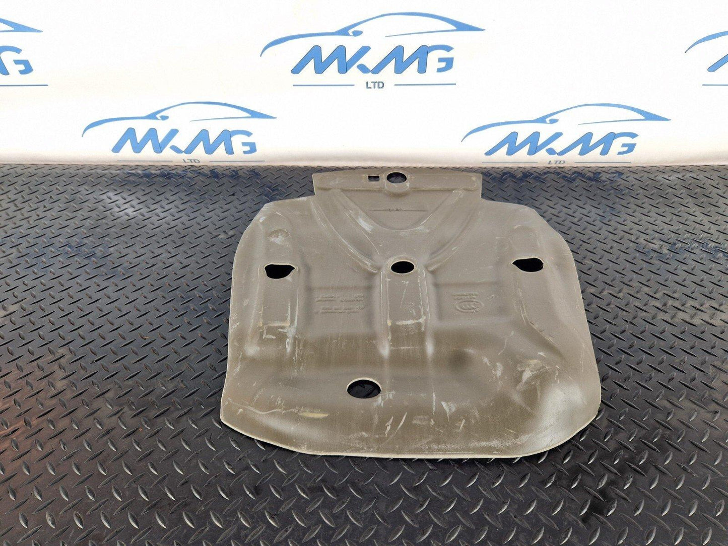 14-20 MERCEDES BENZ GLA X156 REAR BOOT SPARE WHEEL COMPARTMENT INSULATION PANEL