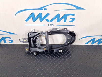 16-19 AUDI A4 AVANT B9 S-LINE GEAR SHIFTING MECHANISM MOUNTING FRAME 8W2863531