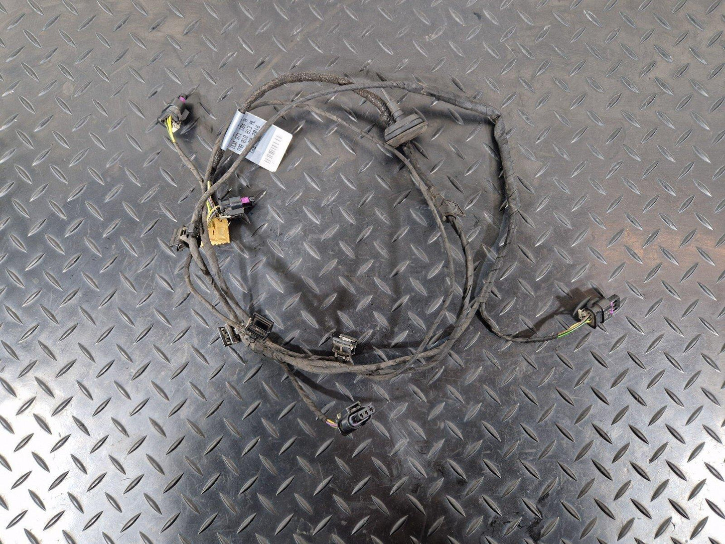 16-19 AUDI A4 B9 GENUINE REAR BUMPER PARKING SENSOR PDC WIRING LOOM 8W0971104A
