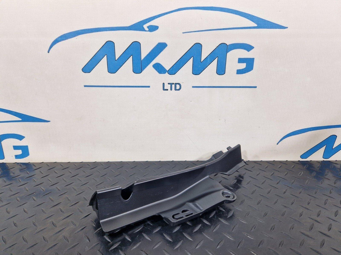 16-19 AUDI A4 B9 RIGHT ROOF SRS AIRBAG BRACKET MOUNT HOLDER 8W5880756