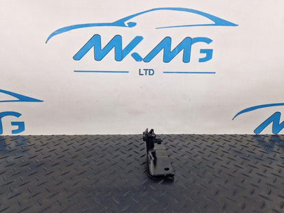14-23 MERCEDES BENZ VITO W447 OEM REAR RIGHT O/S TAILGATE STRUT BRACKET HOLDER