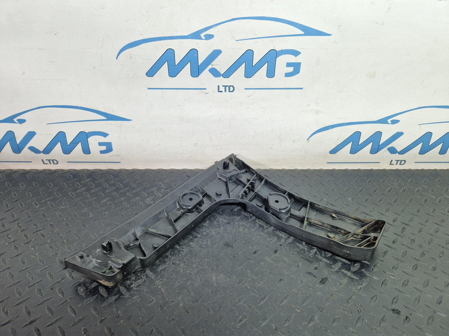 Audi A6 Allroad C7 Genuine Rear Left N/S Bumper Bracket 4G9807453J