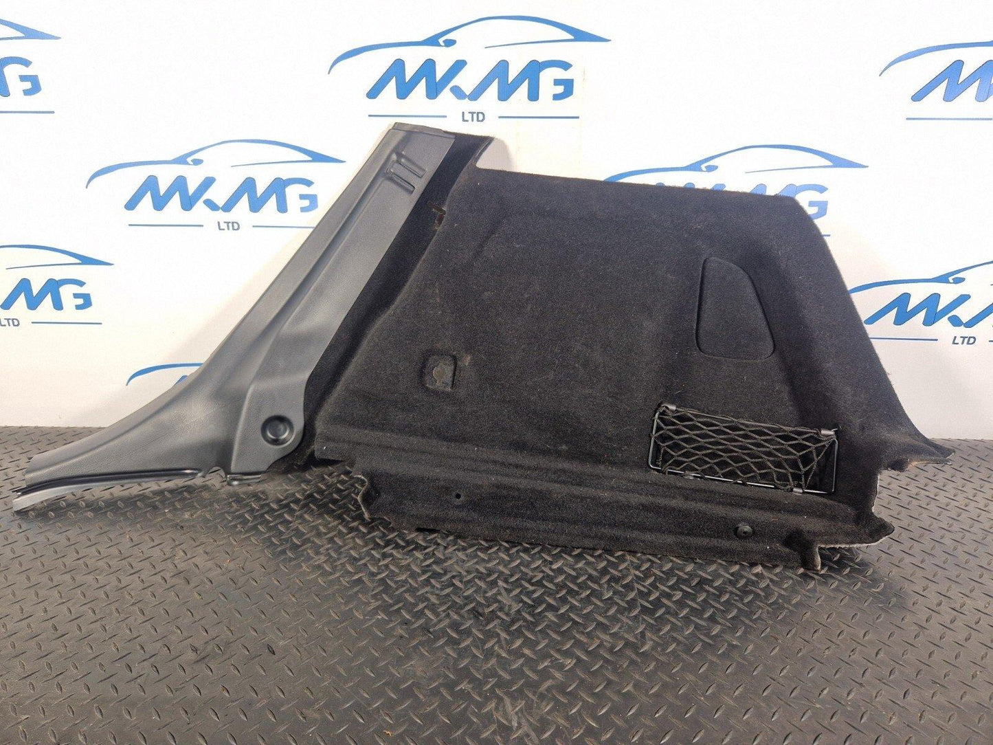 14-20 MERCEDES BENZ GLA X156 RIGHT SIDE TRUNK TRIM A1566905600