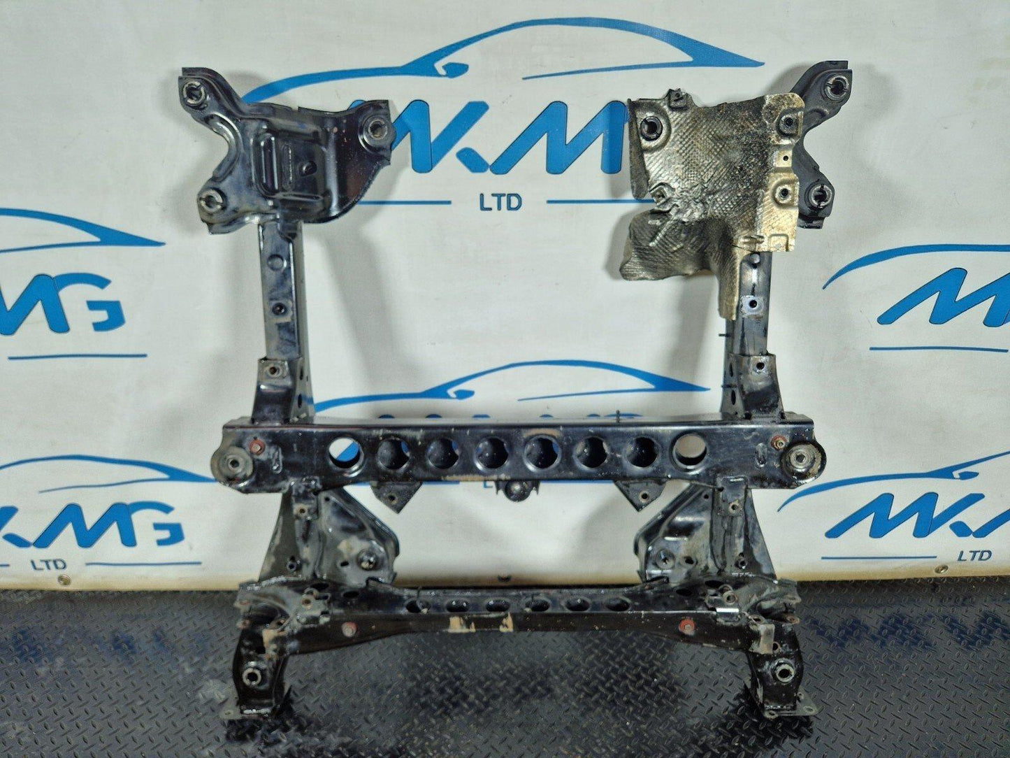 14-23 MERCEDES BENZ VITO W447 RWD OM651.950 FRONT SUBFRAME A4476208000