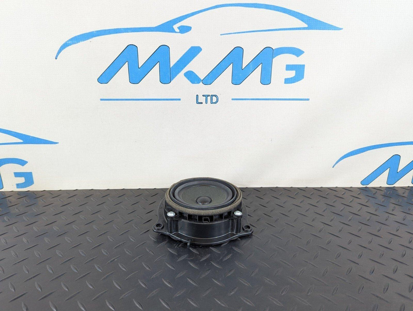 16-22 BMW X1 F48 GENUINE OEM REAR RIGHT DOOR SOUND SPEAKER WITH BRACKET 7350554