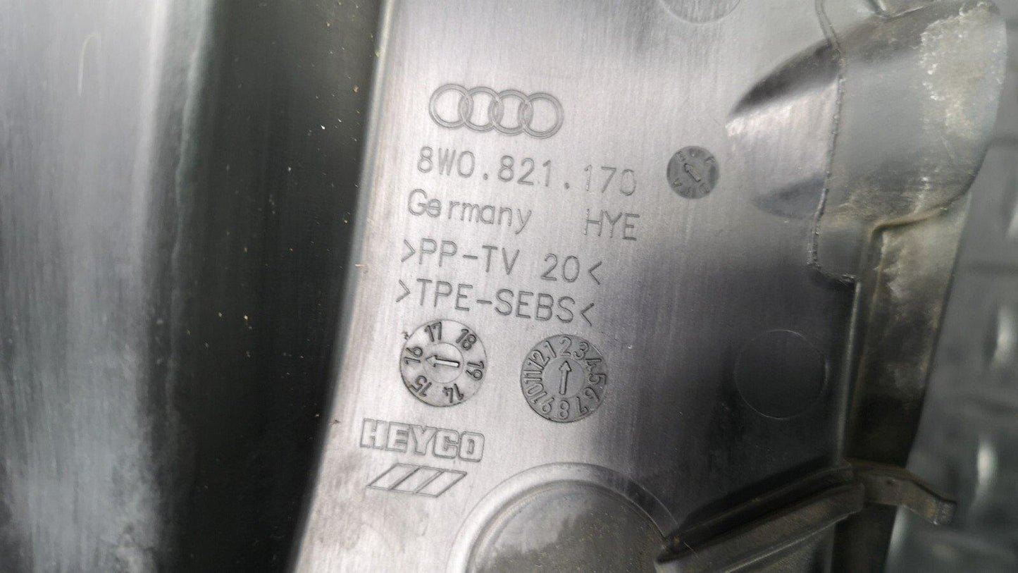 16-19 AUDI A4 B9 S-LINE GENUINE RIGHT DRIVER SIDE WING RUBBER SEAL 8W0821170