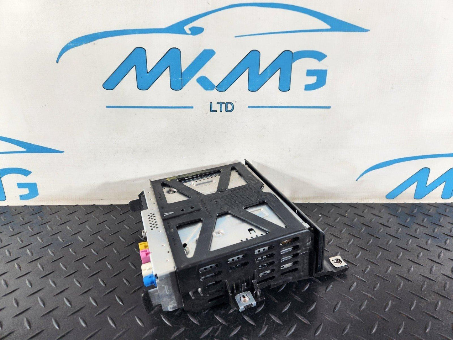 16-19 AUDI A4 B9 A5 F5 GENUINE MULTIMEDIA NAVIGATION RADIO HEAD UNIT 8W0035188E