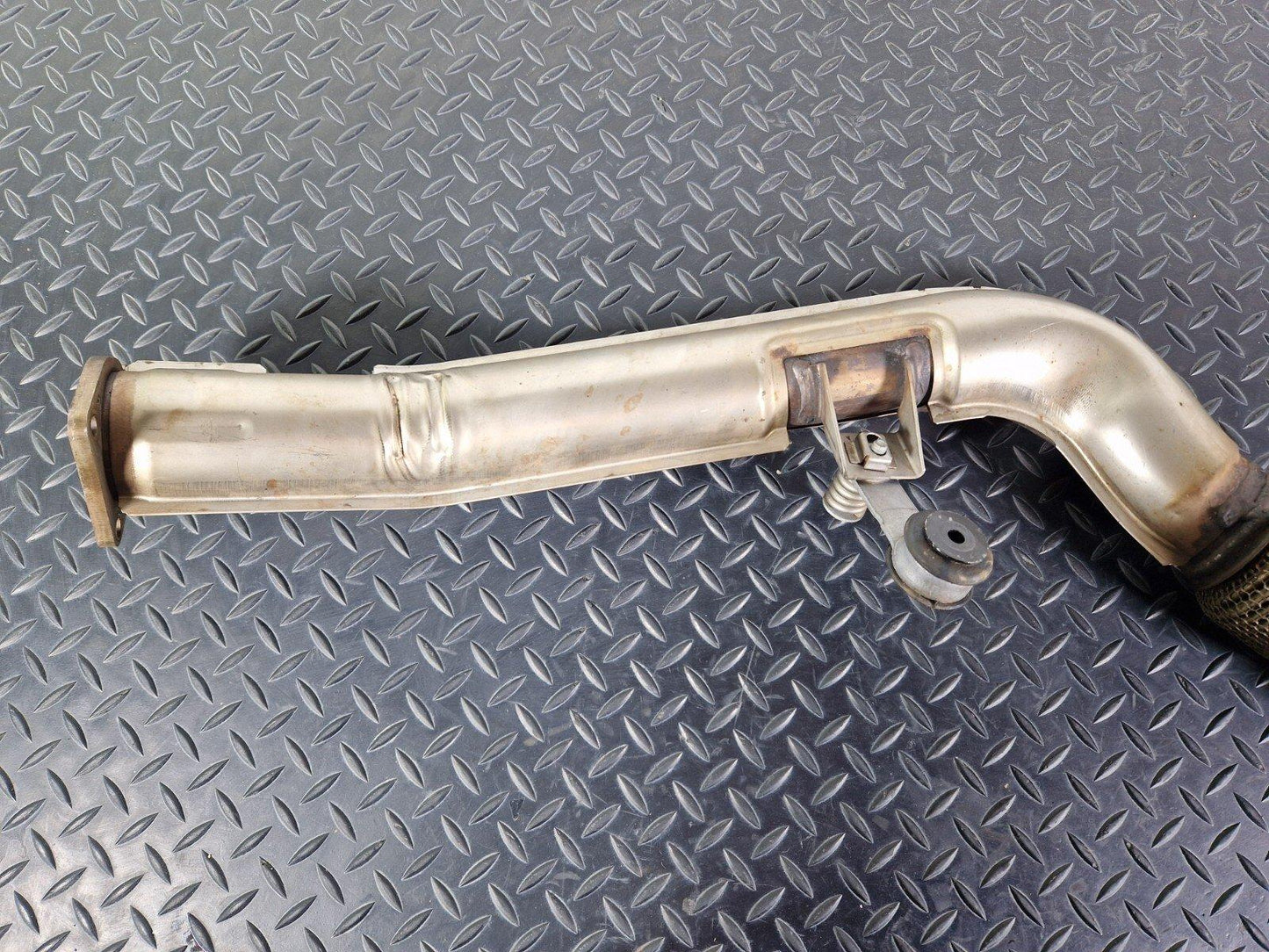 16-19 AUDI A4 B9 S-LINE EXHAUST FLEXIBLE PIPE 8W0253300E