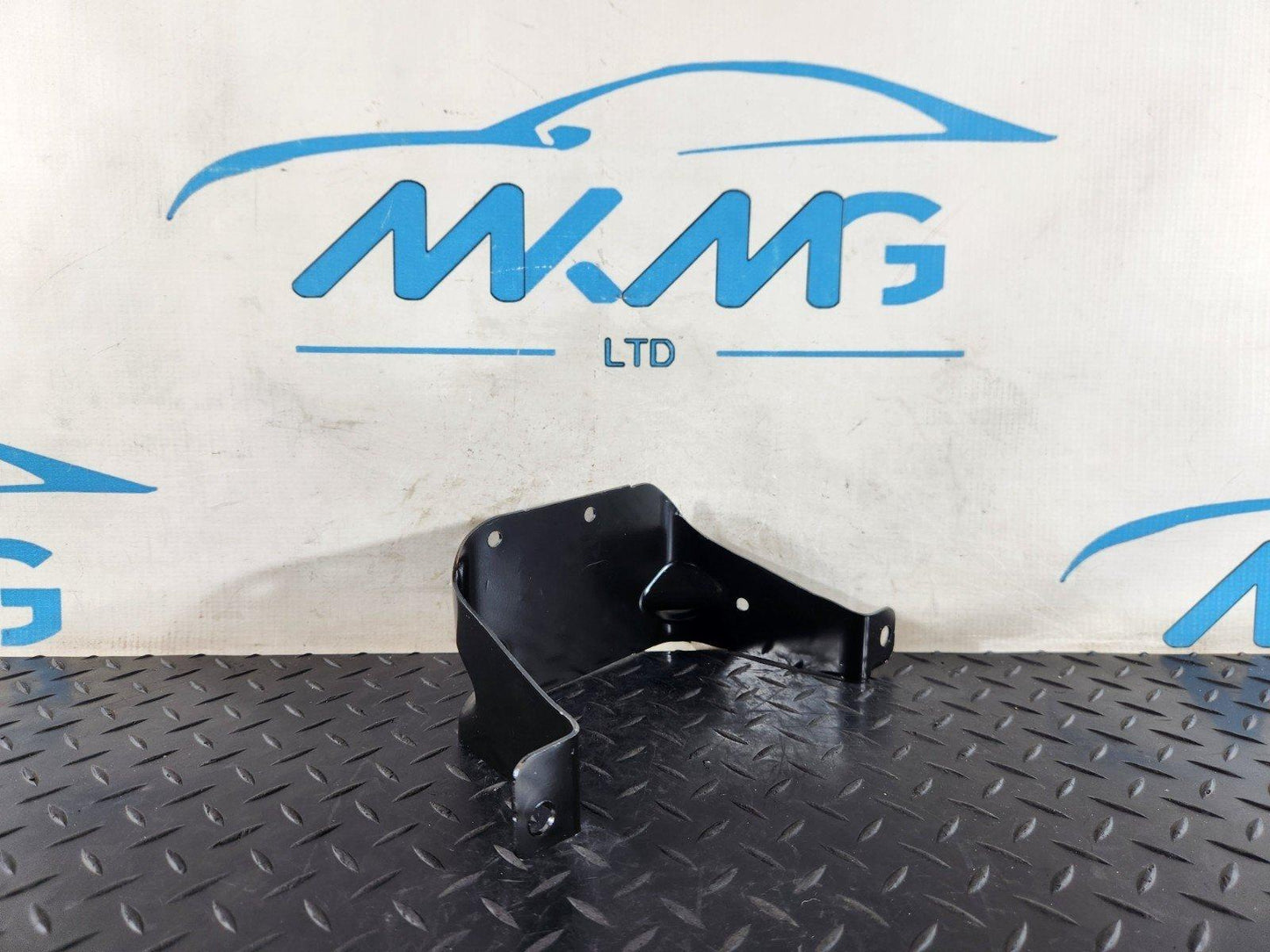 13-23 RANGE ROVER SPORT L494 O/S DRIVER SIDE RIGHT LUGGAGE BRACKET CPLA313A02AD