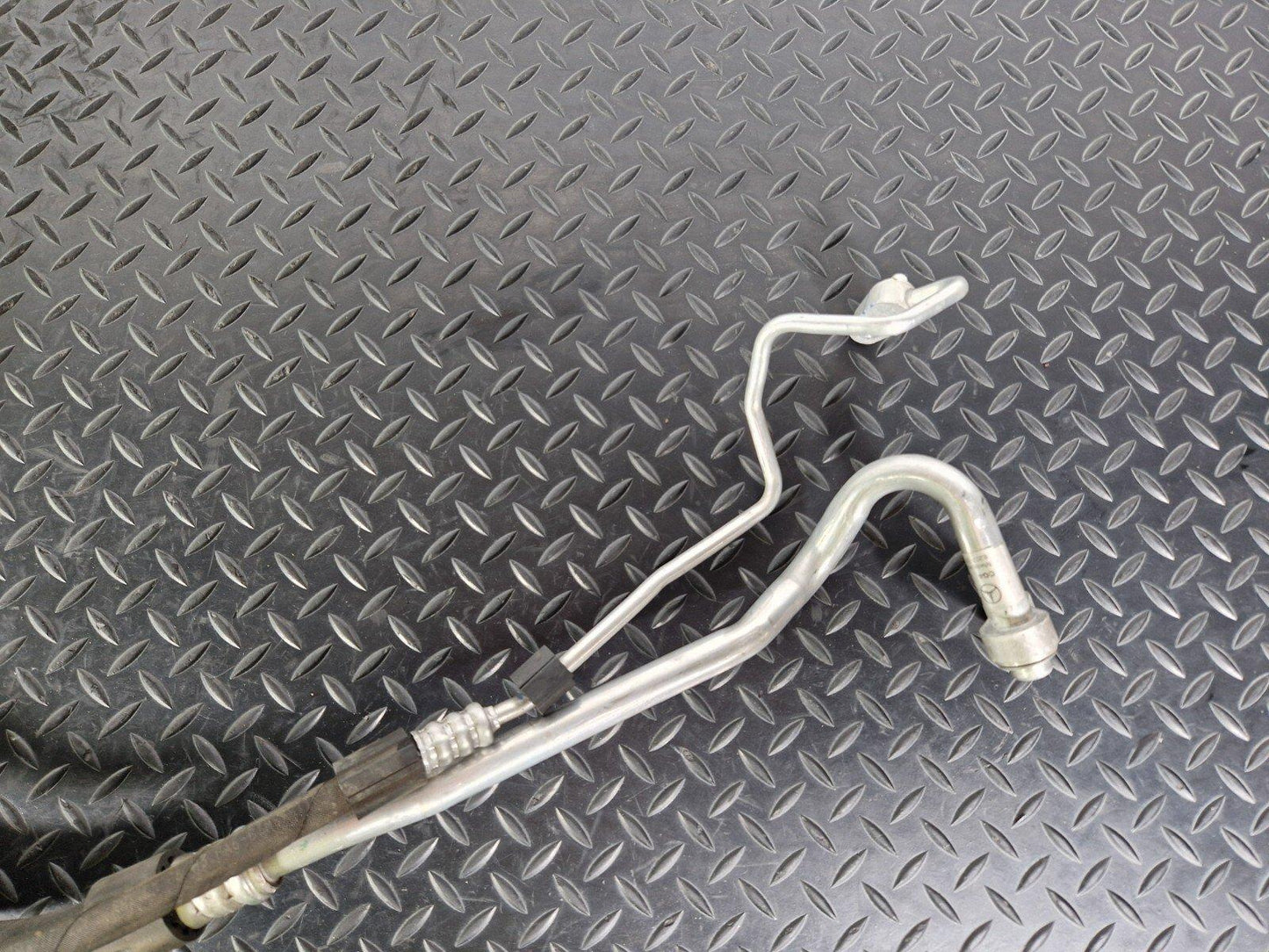 14-21 MERCEDES BENZ C300h W205 AC AIR CONDITIONING PIPE HOSE HYBRID A2058307504