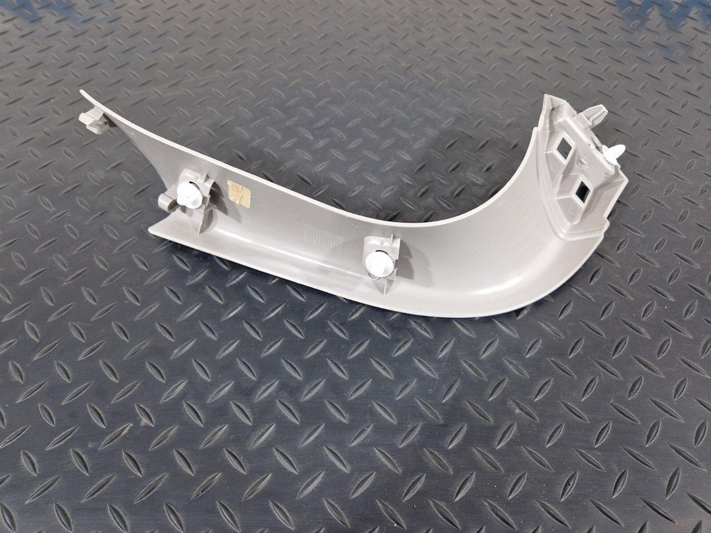 14-21 BMW 2 SERIES F45 F46 218i TAILGATE RIGHT SIDE TRIM PANEL 7318938