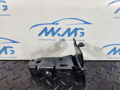 16-19 AUDI A4 B9 GENUINE OEM REAR CENTRE SEAT BRACKET MOUNT 8W0886177A