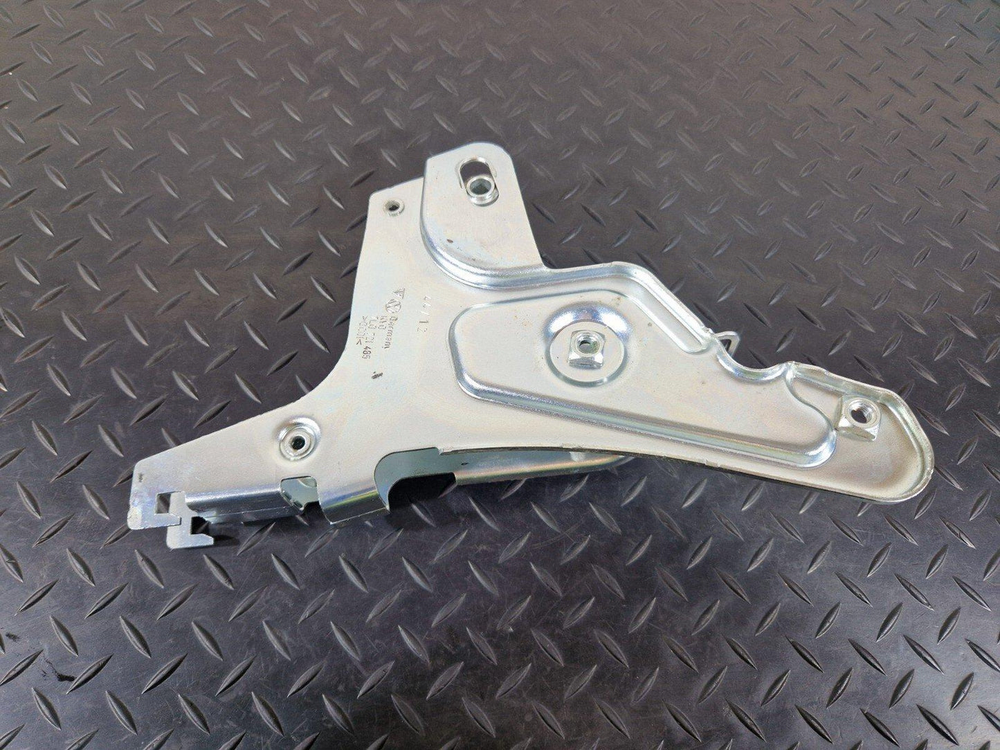 10-15 AUDI Q7 4L 3.0 TDI HANDBRAKE PARK FOOT BRAKE PEDAL MOUNT BRACKET 7L0721485