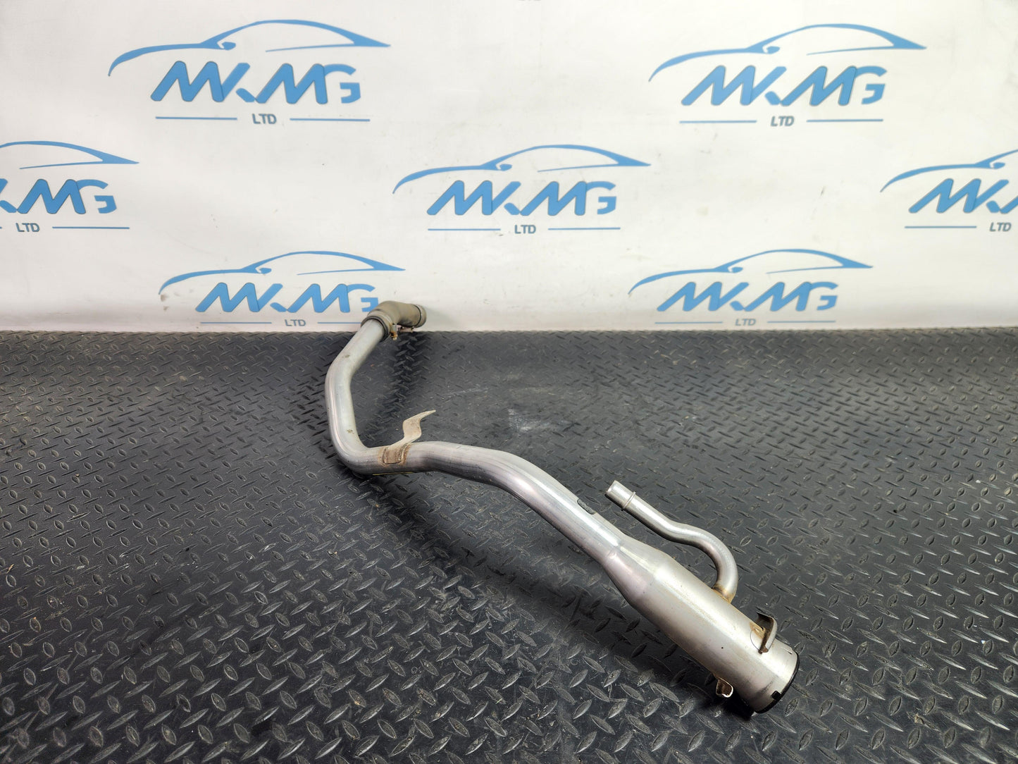 2012 - 2018 Range Rover Evoque L538 Fuel Filler Neck Pipe Hose EJ32-9032-GB