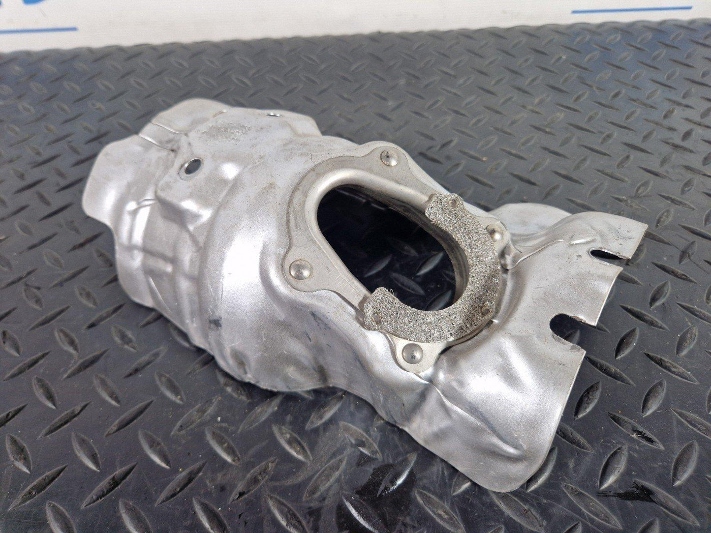 19-ON RANGE ROVER EVOQUE L551 CATALYC CONVERTER HEAT SHIELD GUARD M8D26K733AB