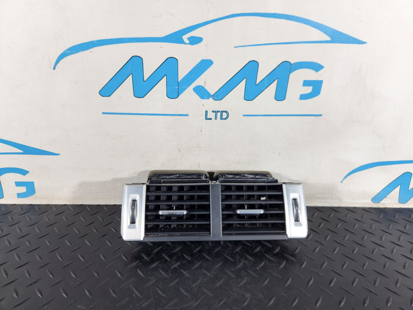 12-18 Land Rover Range Rover Evoque L538 Dashboard Centre Vents GJ32014L21DB