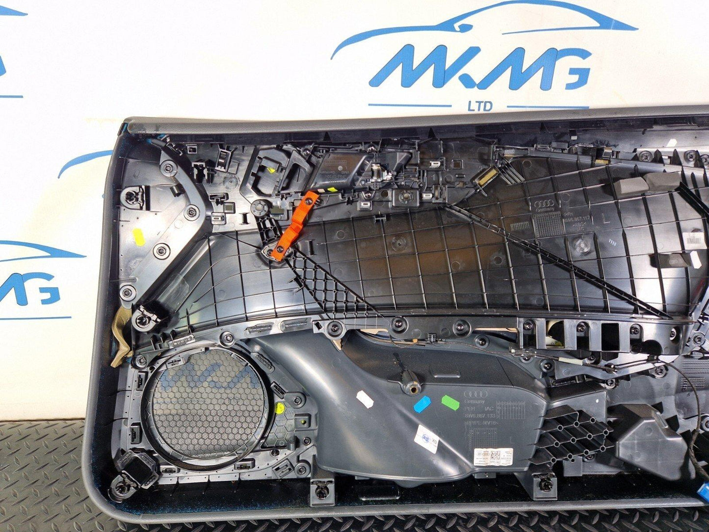 16-24 AUDI A5 F5 COUPE FRONT LEFT PASSENGER SIDE DOOR CARD 8W6867133 8W6867105