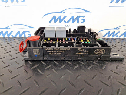 19-ON RANGE ROVER EVOQUE L551 GENUINE PASSENGER FUSE BOX M8D2-14A073-BA