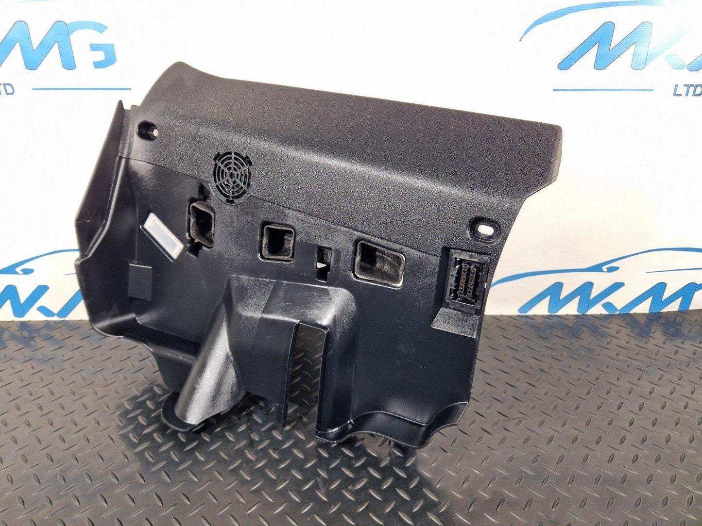 11-18 BMW 6 SERIES F06 GENUINE DRIVERS SIDE FOOTWELL PANEL 9193009 9166704