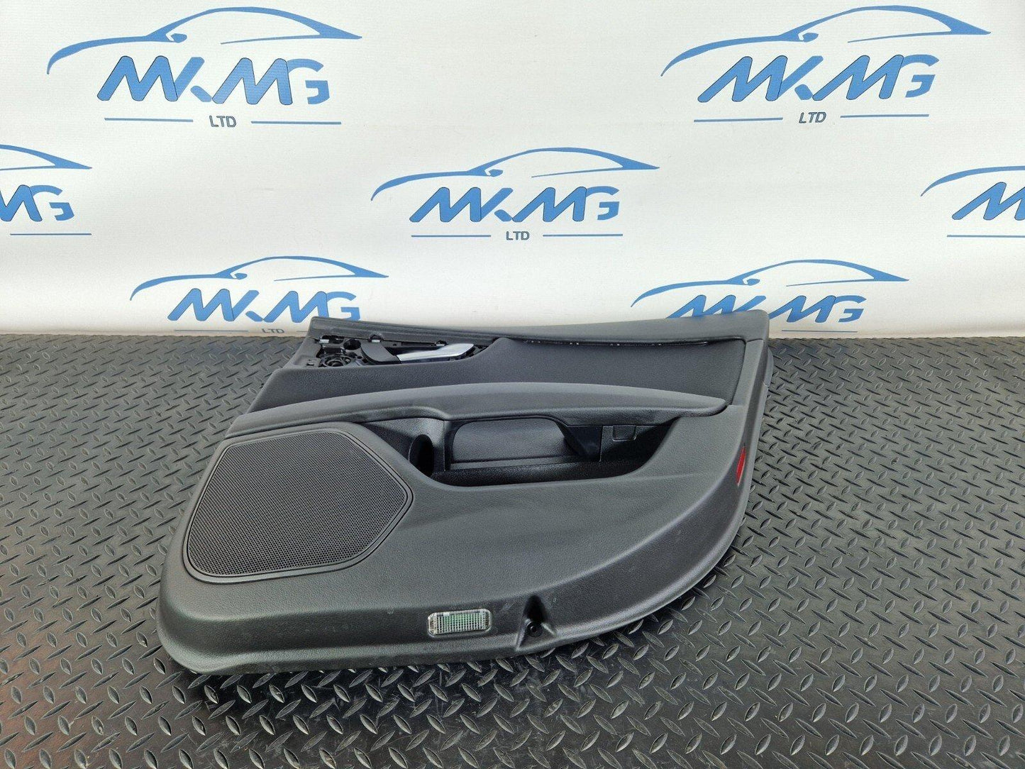 15-18 AUDI A7 4G GENUINE REAR RIGHT DOOR CARD PANEL COVER 4G8867306