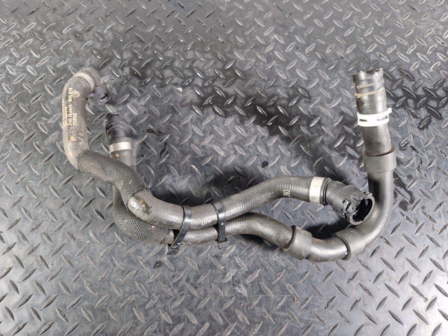 19-ON MERCEDES BENZ CLA C118 WATER COOLANT HOSE PIPE LINE A2478302202