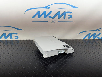 14-19 MERCEDES BENZ GLA X156 OEM INTERIOR ROOF CENTRE LIGHT A0009004508