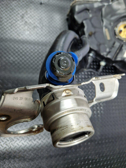 16-19 AUDI A4 B9 QUATTRO 2.0TDI DIESEL ENGINE FUEL TANK & PUMP 8W0201021CL