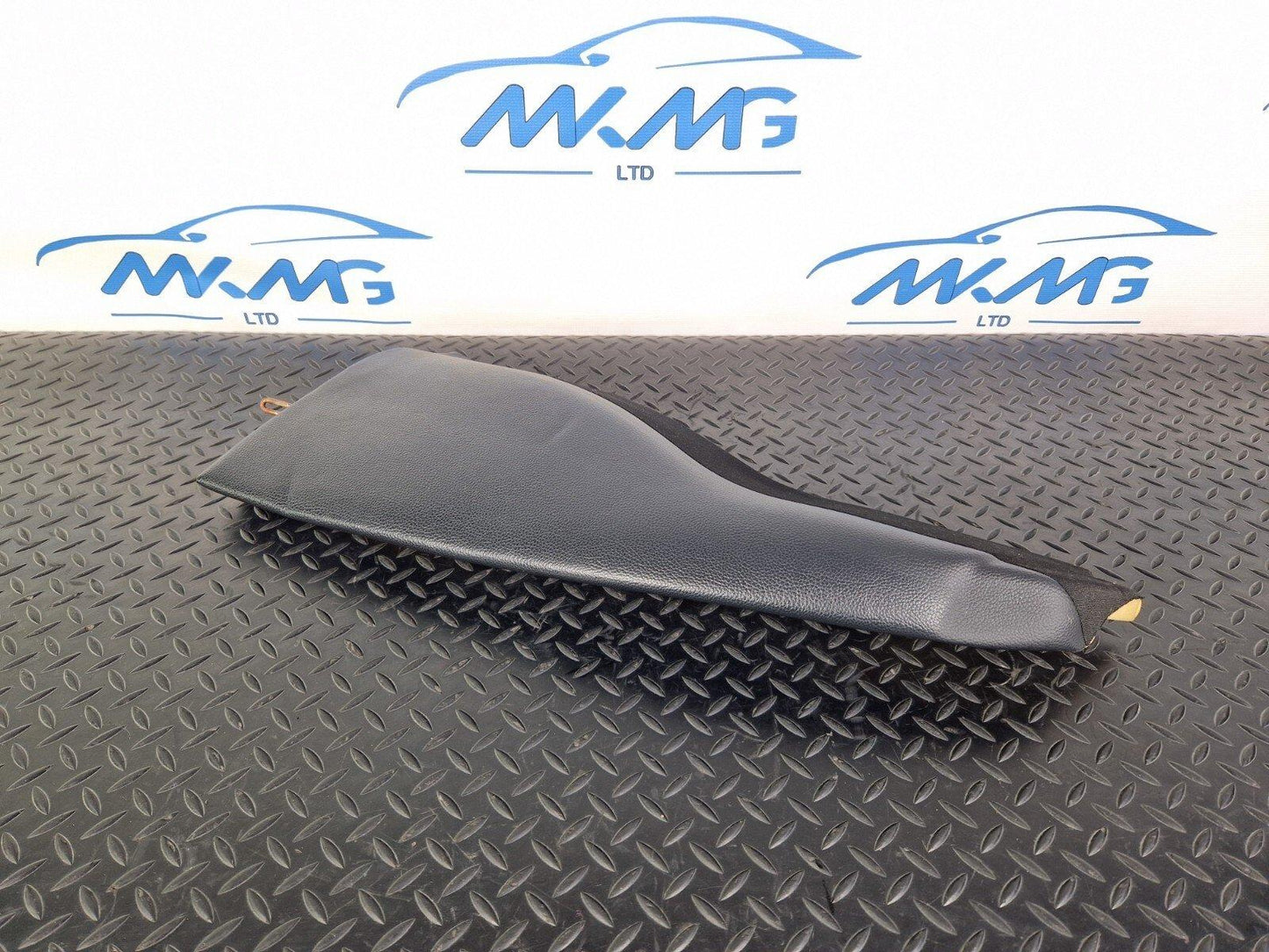 14-21 MERCEDES BENZ C300h W205 OEM REAR SEAT BOLSTER PANEL LEFT SIDE 5504251021
