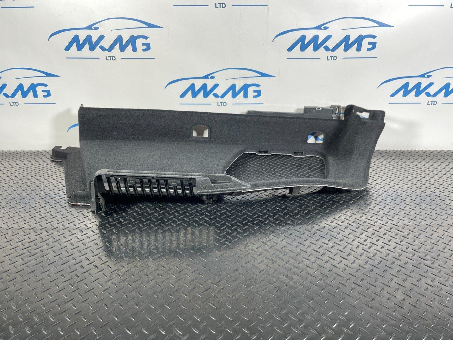 16-23 AUDI A5 F5 SPORTBACK S-LINE BOOT COMPARTMENT PANEL LEFT 8W8863879E